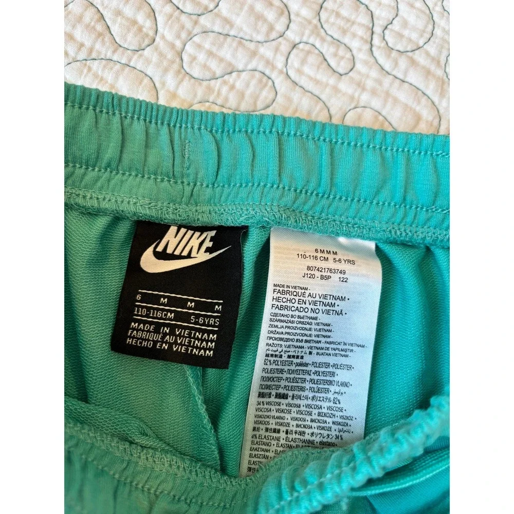 Nike Girls Washed Teal Rainbow Side Rainbow Stripe‎ Shorts Size 6